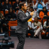 مجری همایش سمینار قرعه کشی افتتاحیه شومن عموموسیقی|خدمات پذیرایی، مراسم|تهران, آرژانتین|دیوار