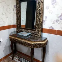 آیینه و میز