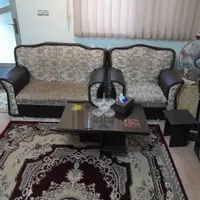 مبل ۴ نفره راحتی همراه با میز و میز عسلی|مبلمان خانگی و میز عسلی|رشت, پاستوریزه|دیوار