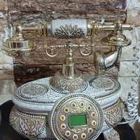 تلفن نگین دار سلطنتی