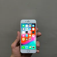 اپل iPhone 6 با حافظهٔ ۶۴ گیگابایت