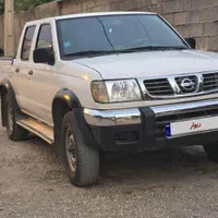 نیسان پیکاپ دو کابین، مدل ۱۳۸۹