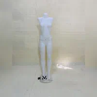 مانکن لاکی و پلاستیکی
