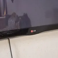 تلویزیون ۴۲ اینچ LG|تلویزیون و پروژکتور|اراک, |دیوار
