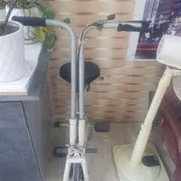 دوچرخه ثابت کم کارکرد ارتفاع وسرعت قابل تنظیم|تجهیزات ورزشی|رشت, پل تالشان|دیوار