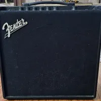 امپلی فایر Fender mustang LT50