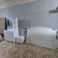 سرویس اتاق خواب عروس تخت دو نفره تخت دونفره|تخت و سرویس خواب|مشهد, سیس‌آباد|دیوار