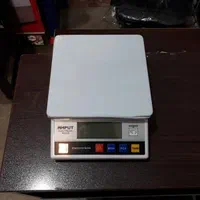 ترازو دیجیتال آمپوت 5 کیلو با دقت 0.1g آزمایشگاهی|فروشگاه و مغازه|تهران, استاد معین|دیوار