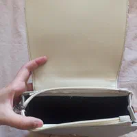 کیف دوشی طرح سنتی کاشی|کیف، کفش، کمربند|اصفهان, قلعه طبره|دیوار