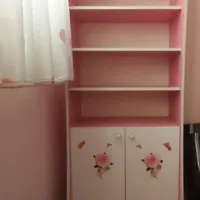 میز تحریر و کتابخونه
