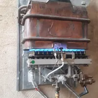 تعمیرات تخصصی انواع آبگرمکن دیواری و پکیج در محل