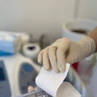 کلینیک پوست،مو ،زیبایی دکتر فاطمه پنج مینی لاهیجان|خدمات آرایشگری و زیبایی|لاهیجان, شیشه گران|دیوار