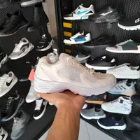 کفش کتونی اسپرت نیوبالانس ۵۳۰