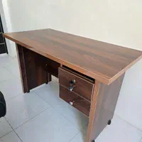 میز کامپیوتر آکبند