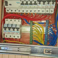 لوله کش برق کش سقف کاذب و دیوار پوش پی وی سی(pvc)