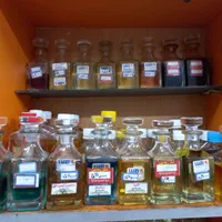 فروش انواع عطر|آرایشی، بهداشتی، درمانی|قم, سراجه|دیوار