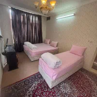 هتل و منزل شخصی|اجارهٔ کوتاه‌مدت آپارتمان و سوئیت|مشهد, عنصری|دیوار