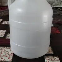 تعدادی دبه ی 4کیلویی