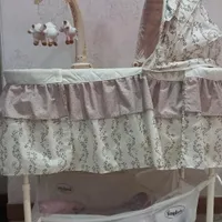 گهواره موزیکال نوزاد برند simplicity|تخت و صندلی بچه|رشت, معلم|دیوار