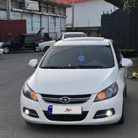 جک J5 اتوماتیک 1800cc، مدل ۱۳۹۳