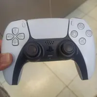 فروش قطعات وتعمیر دسته و دستگاه xbox /ps4