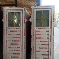 درب و پنجره آلومینیومی%در سرویس حمام%نبشی آلمینیوم