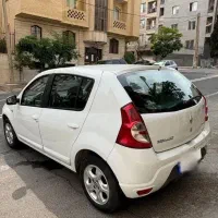 ساندرو اتومات مدل 95|خودرو سواری و وانت|تهران, درختی|دیوار