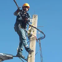 اجراکارخط برق فشار قوی ومنازل