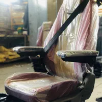 صندلی کامیون کشنده کامیونت تراکتور لودر|قطعات یدکی و لوازم جانبی|اراک, |دیوار