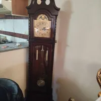 آینه کنسول با ساعت ایستاده
