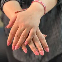 تخفیف ویژه کاشت ناخن و آموزش خدمات تخصصی ناخن|خدمات آرایشگری و زیبایی|اصفهان, باب الدشت|دیوار