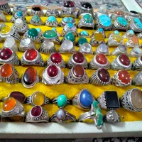 انگشتر نقره ۱۱۰ عدد کلی و جعبه ای معاوضه با ماشین|جواهرات|مشهد, عامل|دیوار