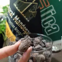 پوکه(کلی) صنعتی ، معدنی ،چکنه پرلیت قروه