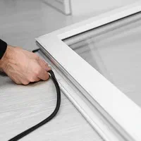 تعمیر،ریگلاژ درب پنجره های یو پی وی سی UPVC|خدمات پیشه و مهارت|تبریز, |دیوار