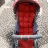 کالسکه و صندلی غذای کودک