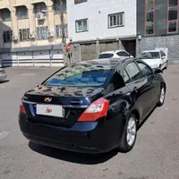 جیلی Emgrand 7 اتوماتیک، مدل ۲۰۱۴ پلاک ملی فول