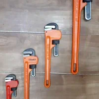 آچار لوله گیر