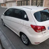 بایک سابرینا هاچبک، مدل ۲۰۱۴|خودرو سواری و وانت|مشهد, رضاشهر|دیوار