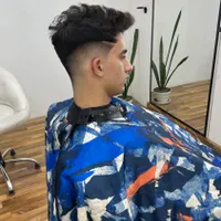 آموزش آرایشگری ب صورت خصوصی با مدرک فنی|خدمات آموزشی|کرمانشاه, |دیوار