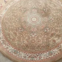 فرش گرد دوعدد فرش سالم|فرش|آستانه اشرفیه, |دیوار