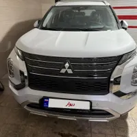 میتسوبیشی اوتلندر Hلاین 5 نفره، مدل ۲۰۲۳