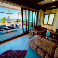 پنت هاوس/جکوزی/ویو کامل دریا/فول امکانات|اجارهٔ کوتاه‌مدت ویلا و باغ|کیش, |دیوار