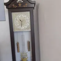 ساعت ایستاده کاملا تمیز