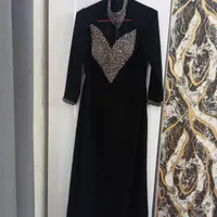 کاره مونجوق دوزی وسنگ دوزی|لباس|سراب, |دیوار