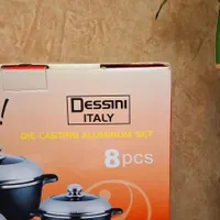 قابلمه دسینی 32 و 28 شمعدان پیرکس  درب دار|ظروف پخت‌وپز|تهران, منیریه|دیوار