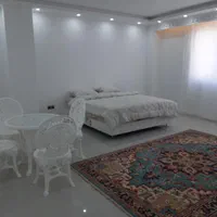 استخردار.سوییت هتلی با استفاده از استخر داخلی|اجارهٔ کوتاه‌مدت آپارتمان و سوئیت|همدان, |دیوار