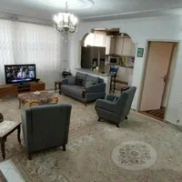 مهرویلا /خیابان رودکی ۸۳متر/طبقه اول روبه خیابان