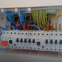 برقکار برق کار اتصالی برق عیب یابی قطعی برق