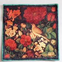 کوسن سنتی مخمل جدید طرح کاشی و گل و مرغ|رختخواب، بالش، پتو|تهران, منیریه|دیوار