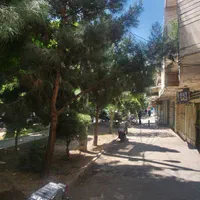 ۵ دهنه مغازه ۱۰۰ متر ساخت بالا|فروش مغازه و غرفه|اصفهان, سودان|دیوار